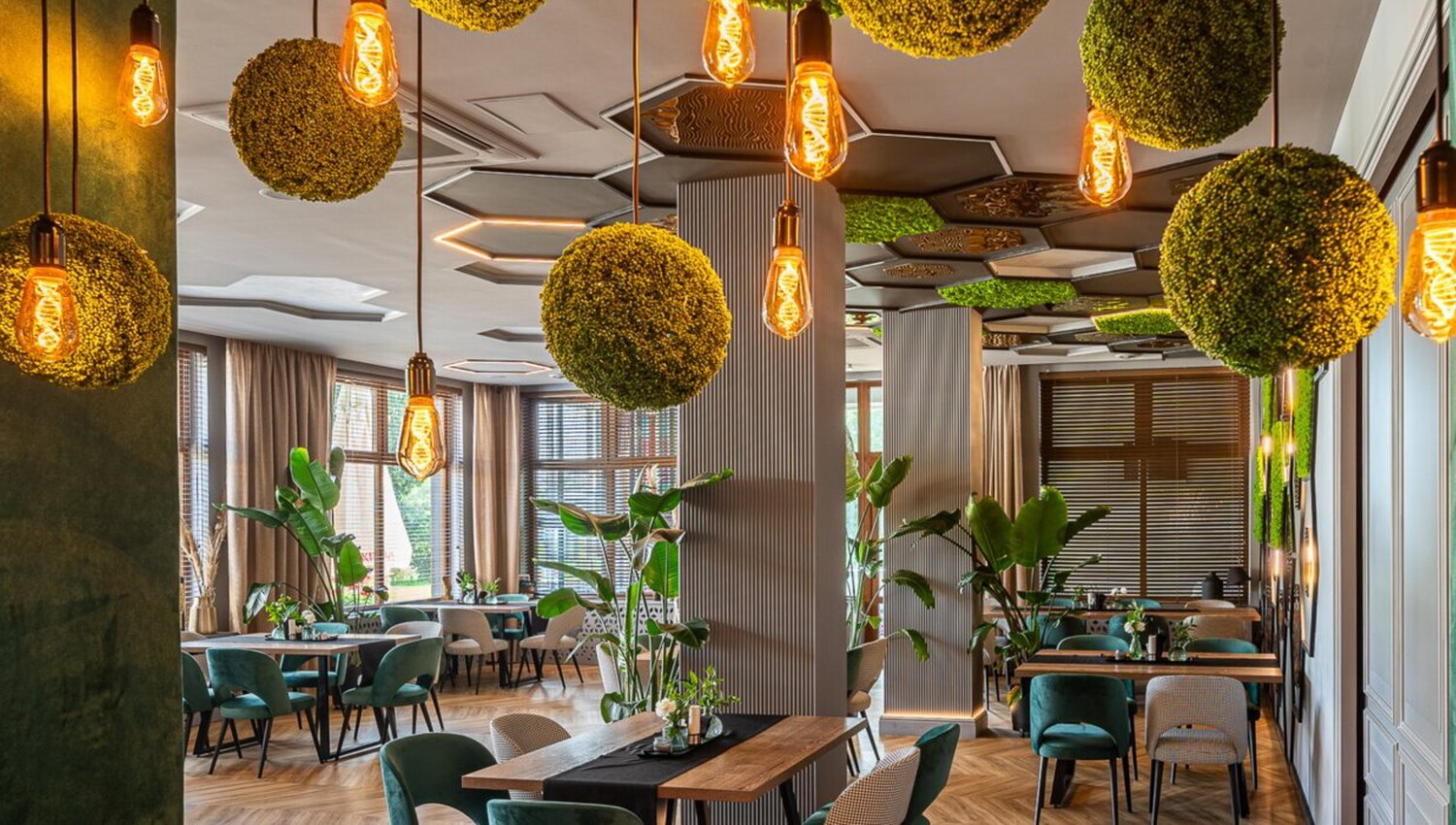 Hotel Cztery Pory Roku