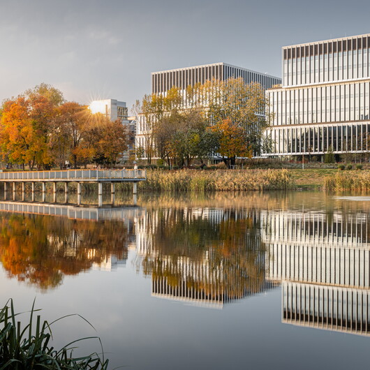 Biurowiec Lakeside